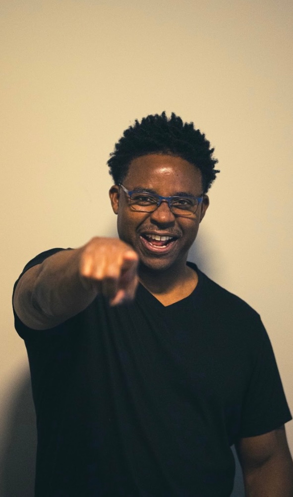 DJ Rich headshot.jpg